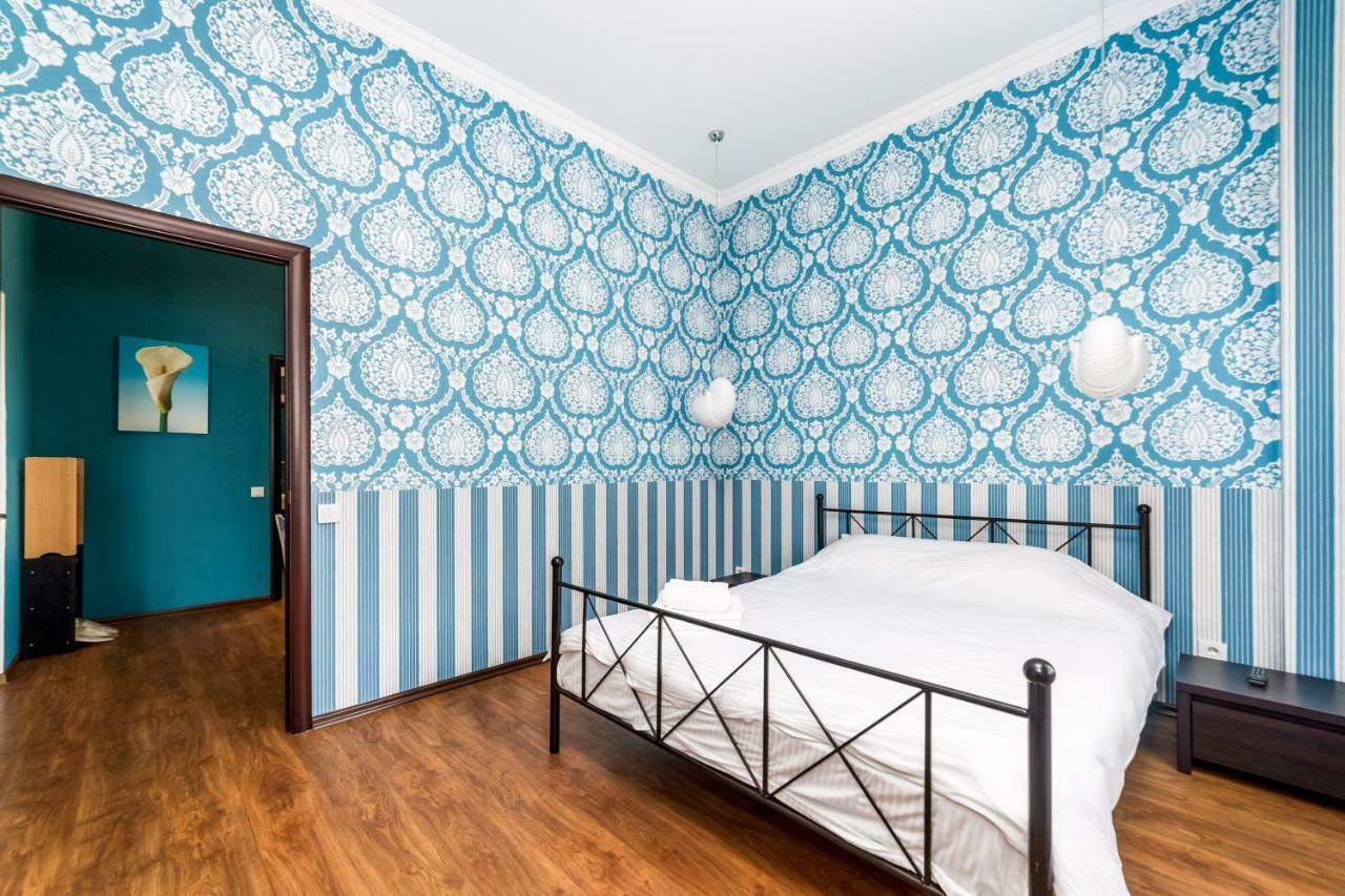 Stylish Apartment With A Balcony Overlooking The Park Odessa Exteriör bild