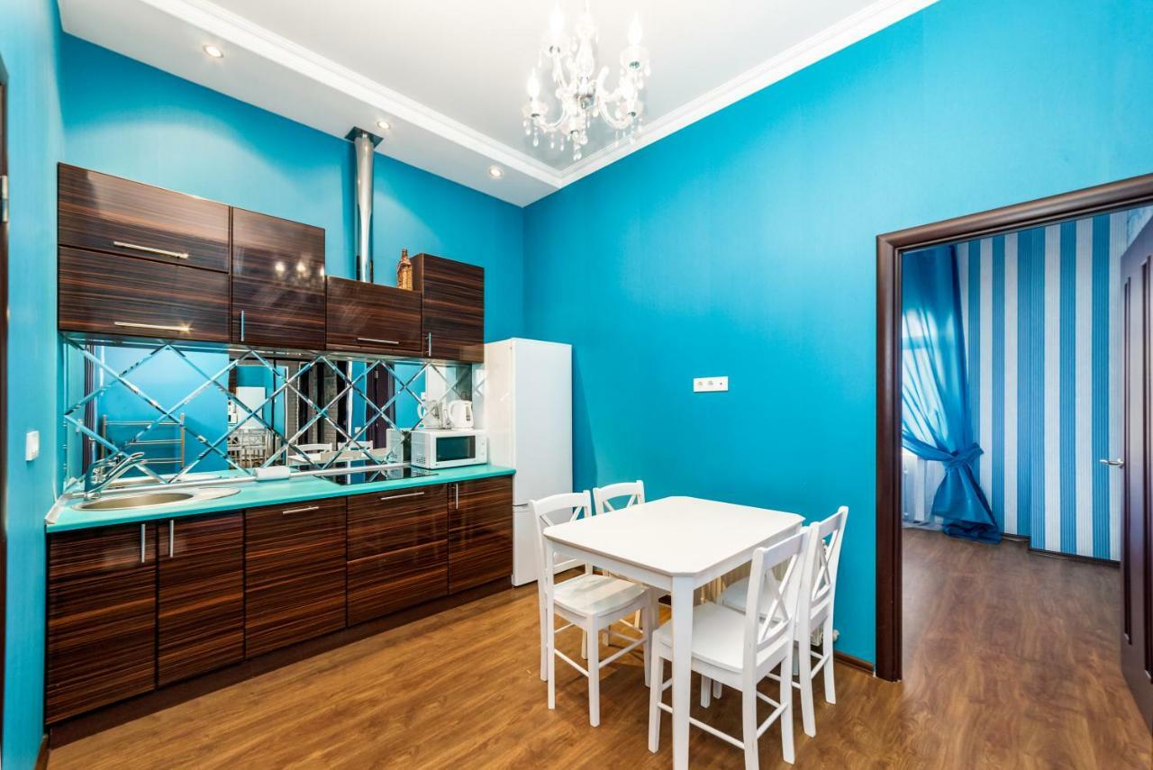 Stylish Apartment With A Balcony Overlooking The Park Odessa Exteriör bild