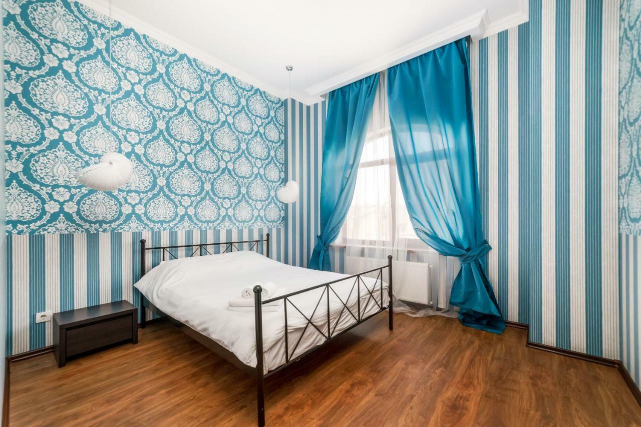 Stylish Apartment With A Balcony Overlooking The Park Odessa Exteriör bild